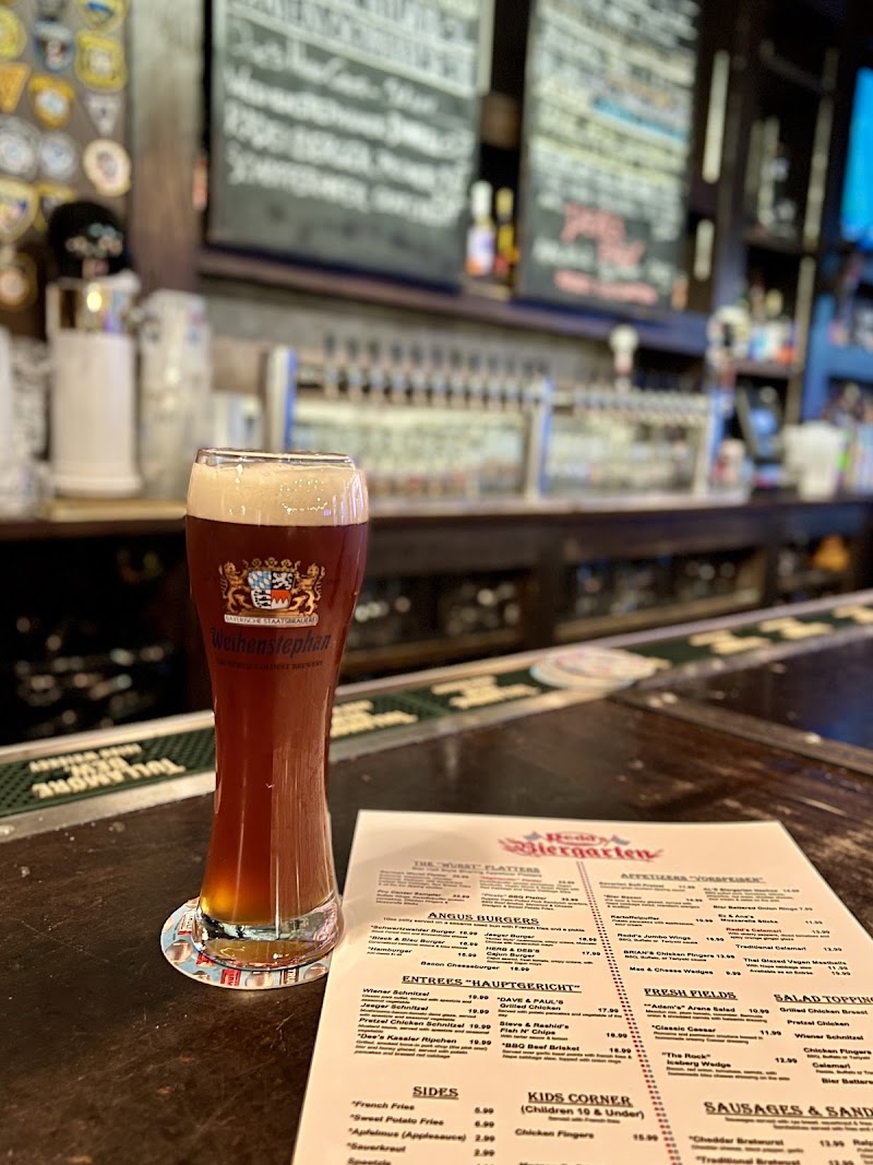 Redd's Biergarten - photo 4