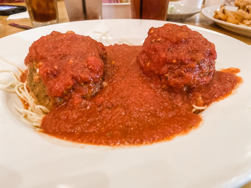 Mandina's Restaurant - Catering in Mandeville, Louisiana