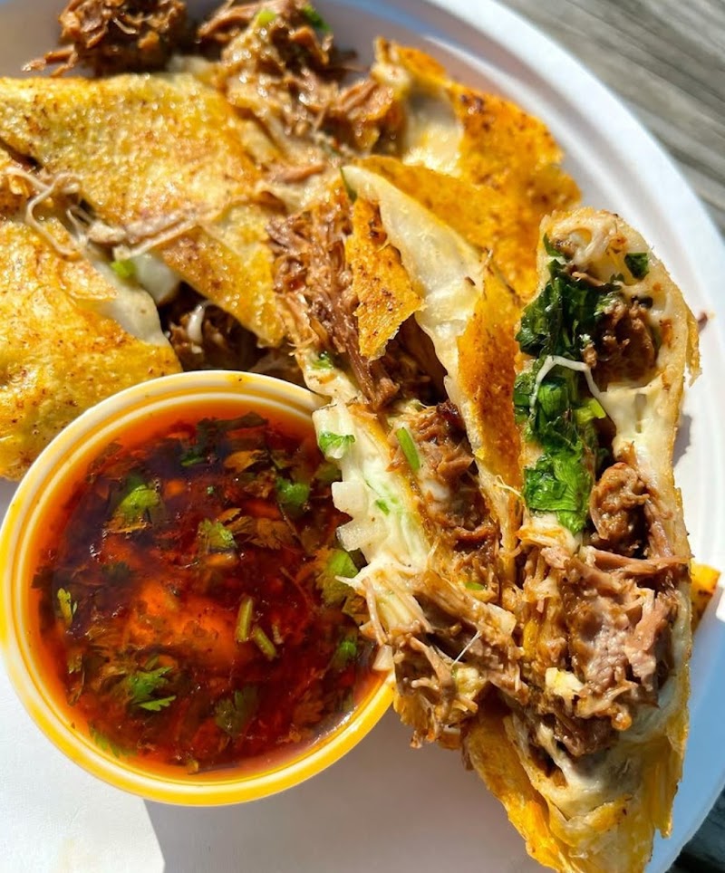 Los Chicanos Food Truck - photo 3