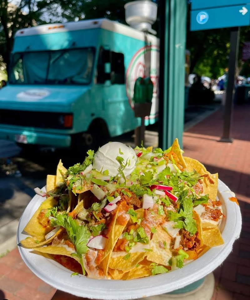 Los Chicanos Food Truck - photo 2