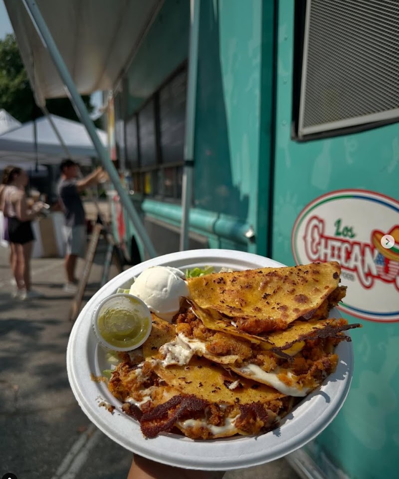Los Chicanos Food Truck - photo 4