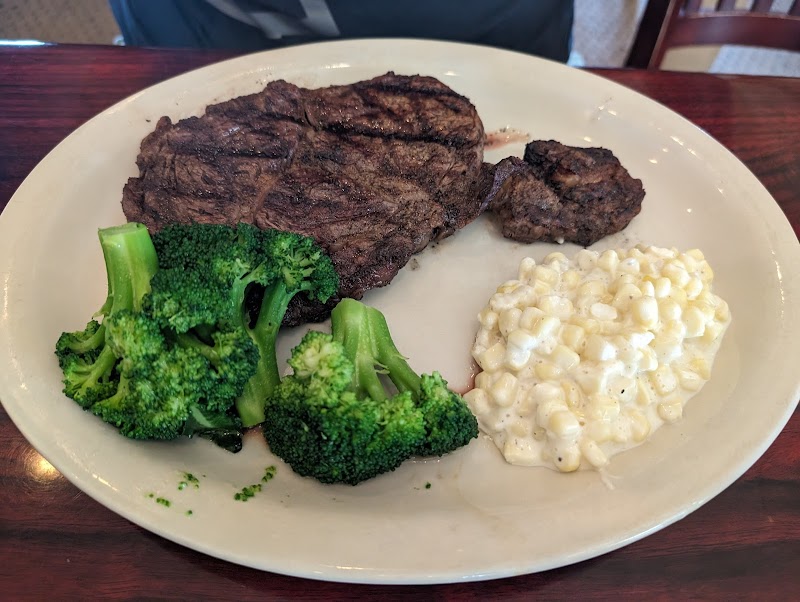 Peter's Steakhouse - photo 4