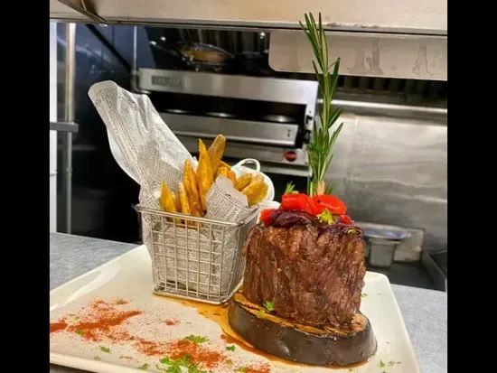 La Terraza Bar & Grill - Catering in Lindenhurst, New York