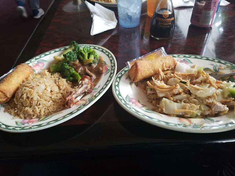 Lee's Restaurant - photo 5