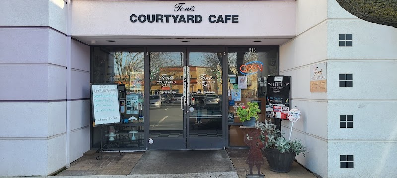 Toni's Courtyard Café - Catering in Merced, California