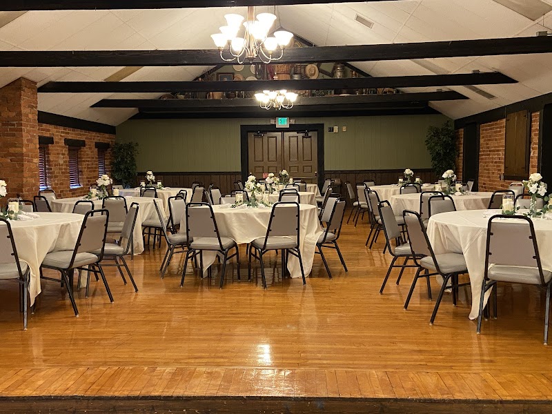 Goeglein's Catering - photo 4