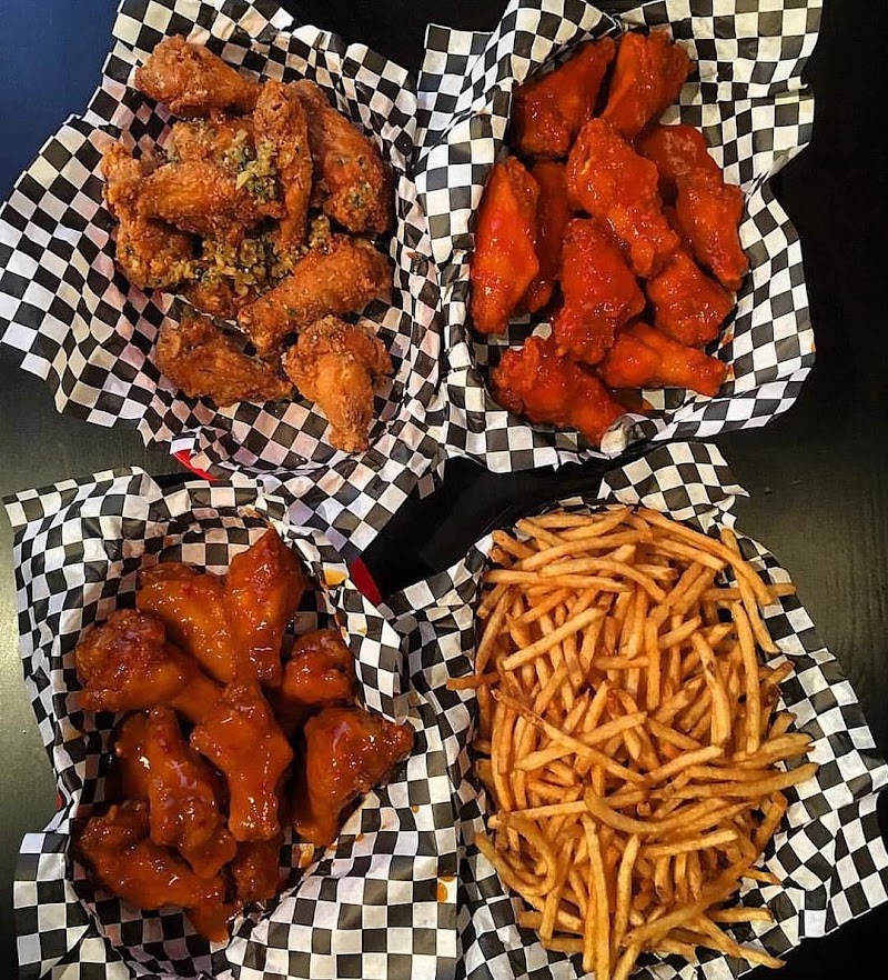 Kiki's Food Truck - photo 3