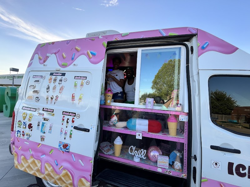 Nikki Sweets Ice Cream & Treats - photo 5