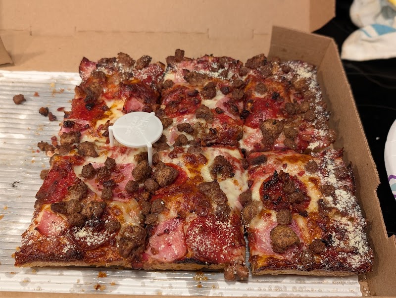 Jet's Pizza - photo 5