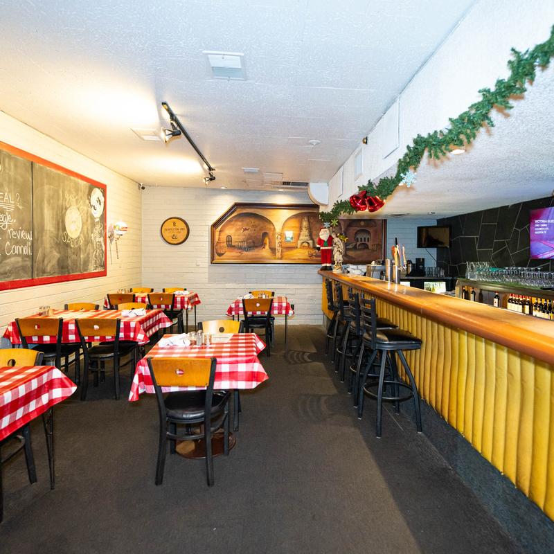 Mama Louisa's Italian Restaurant & Catering - photo 5