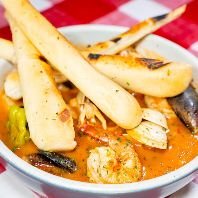 Mama Louisa's Italian Restaurant & Catering - photo 4