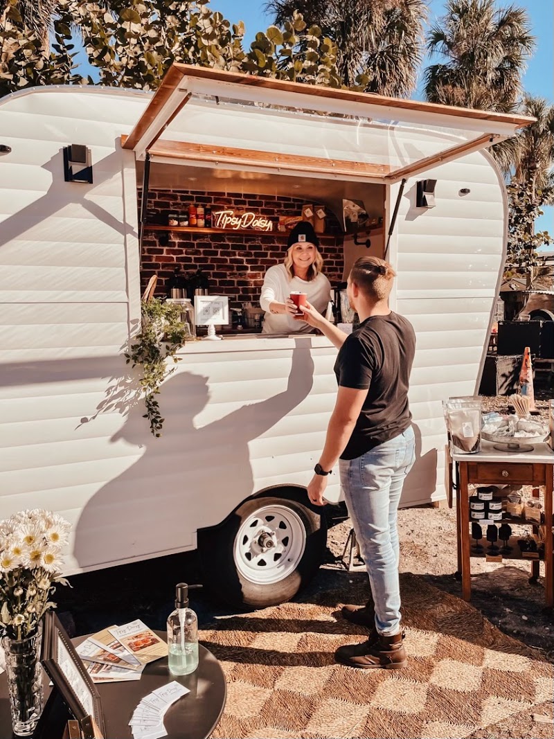 Tipsy Daisy Mobile Bar by Colleen Kelly - Catering in St. Petersburg, Florida