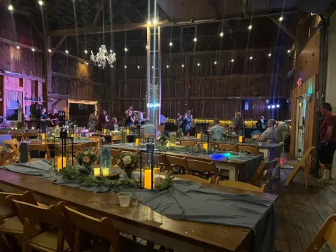 Toganenwood Estate Barn Weddings / Events Center, Inc. - photo 3