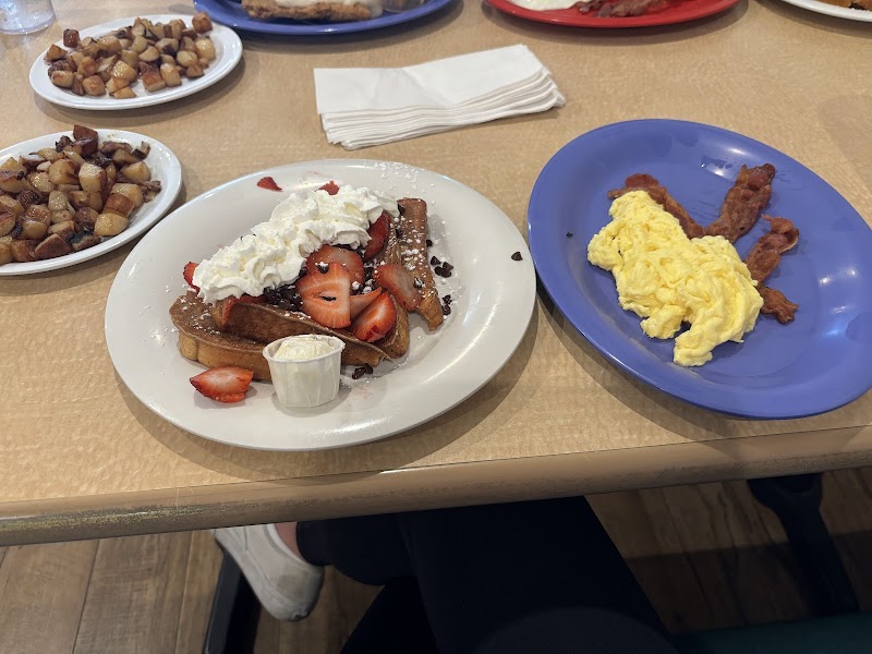 Sandfiddler Cafe - photo 2