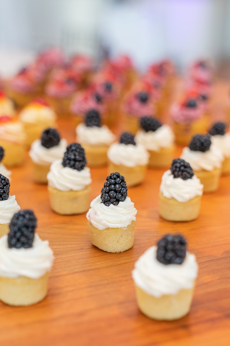 Elegant Fare Catering & Events - photo 3