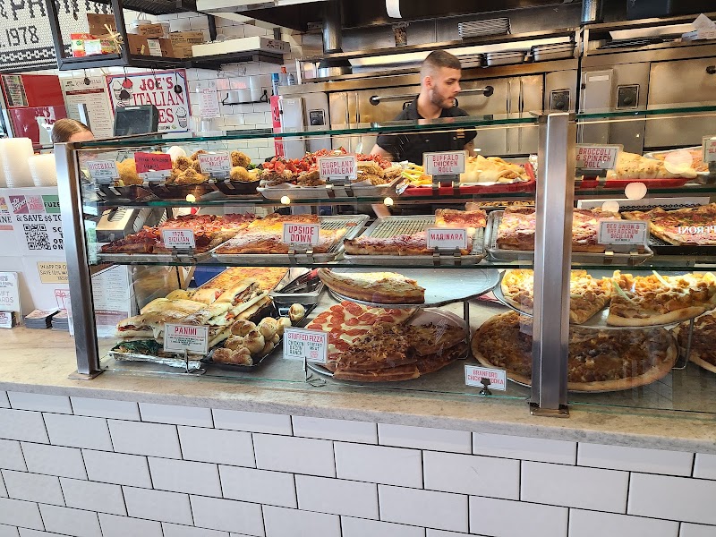 Joe's Pizza & Pasta - photo 4
