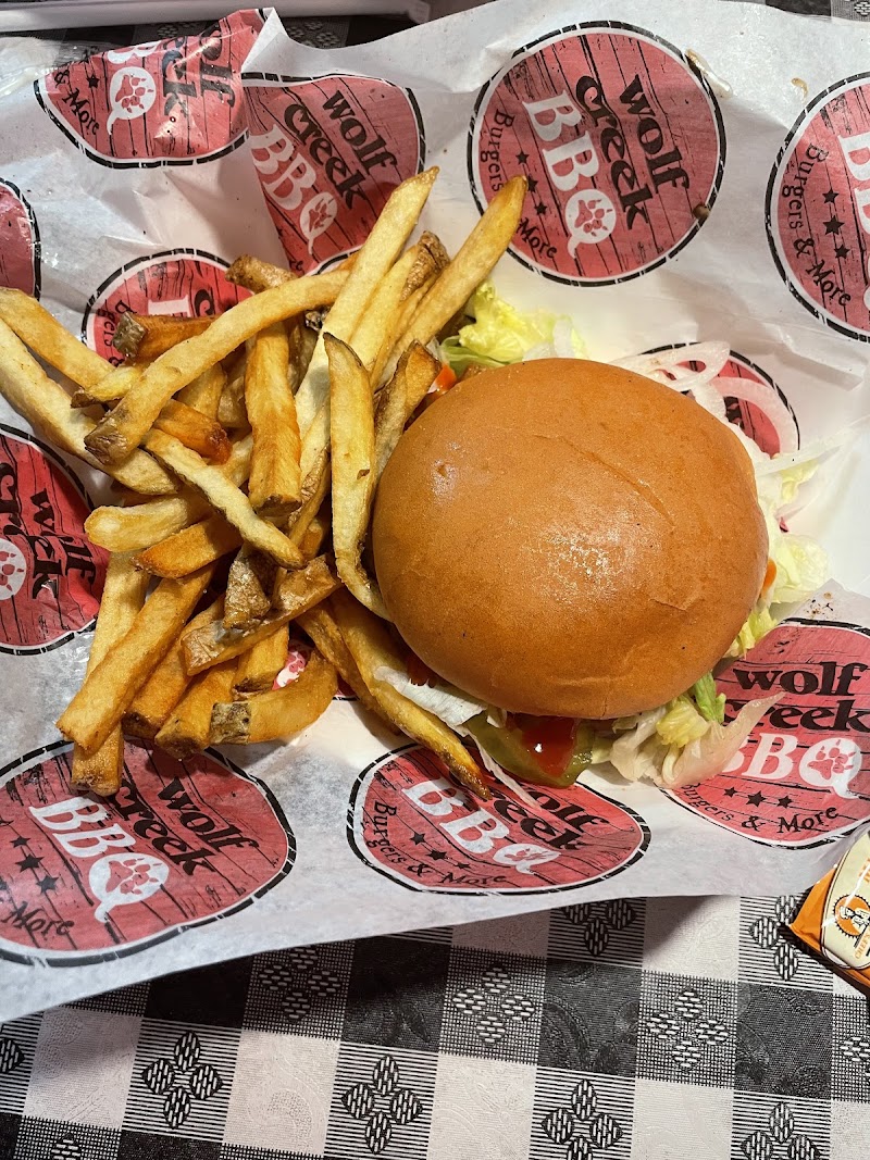 Wolf Creek BBQ, Burgers & More - photo 3