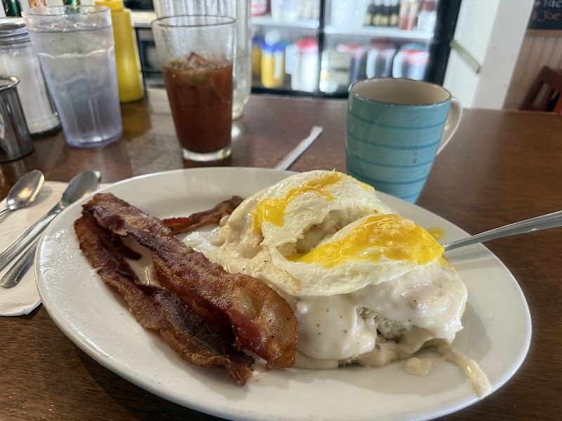 Piner Cafe - photo 2