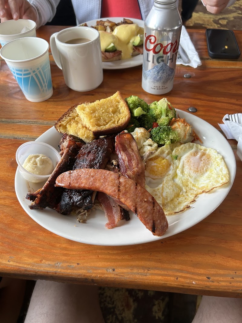 Smokey's Kitchen - photo 3