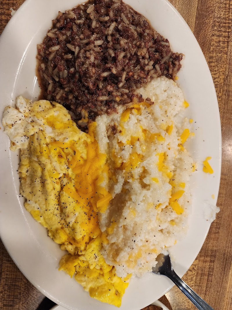 Lizard's Thicket Restaurant - photo 5