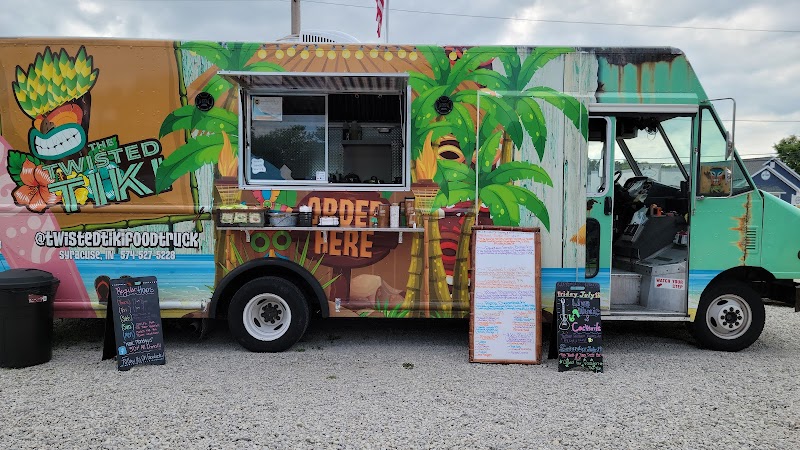 The Twisted Tiki Food Truck - photo 2