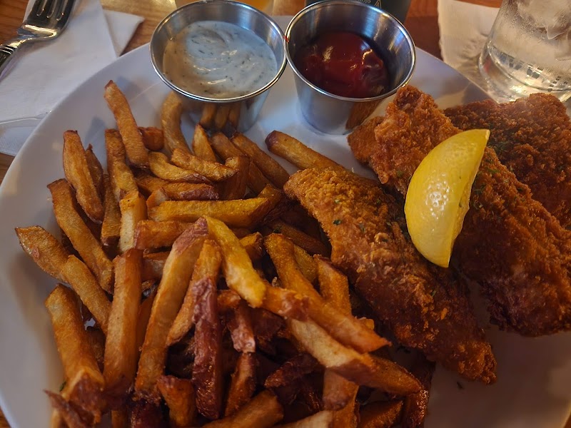 Christopher's Eats - photo 2