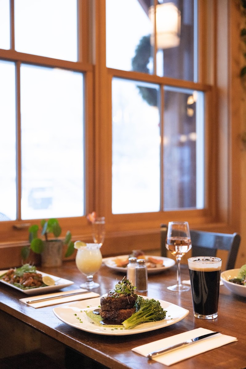 Rumble's Bistro & Bar - photo 4