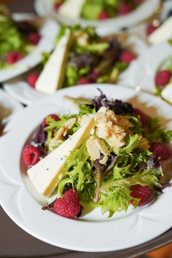 Kahn's Catering - photo 3