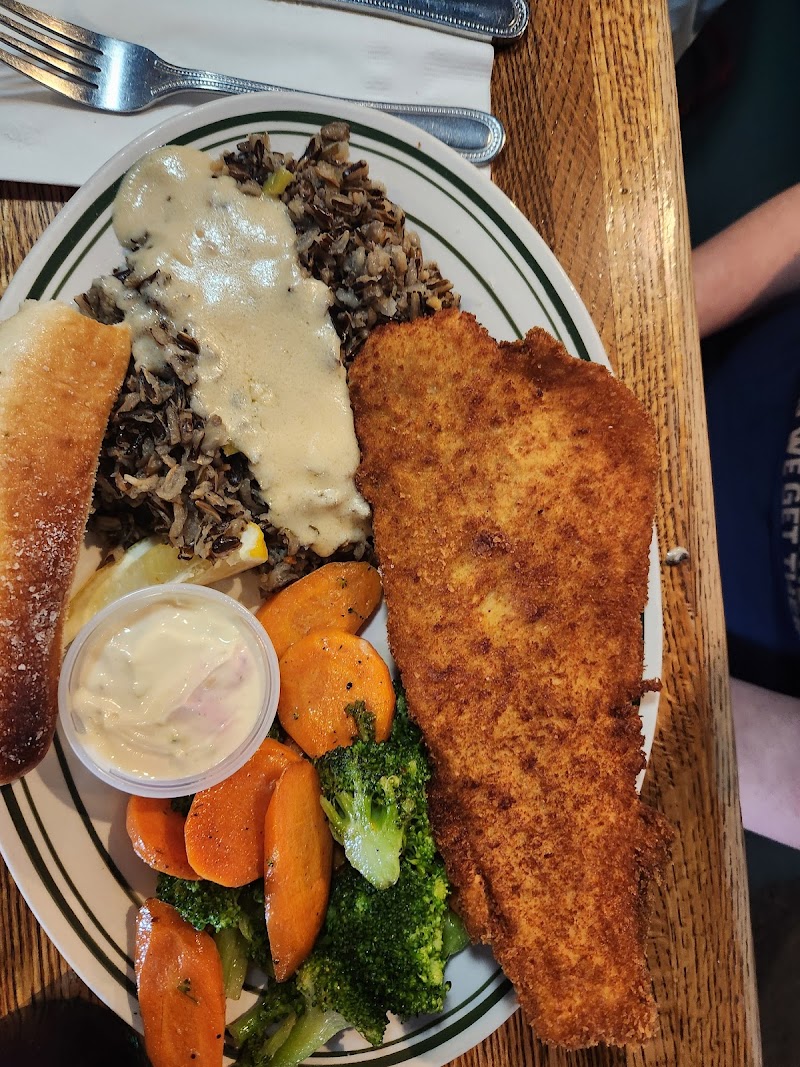 Grandma’s Saloon & Grill – Virginia - photo 5