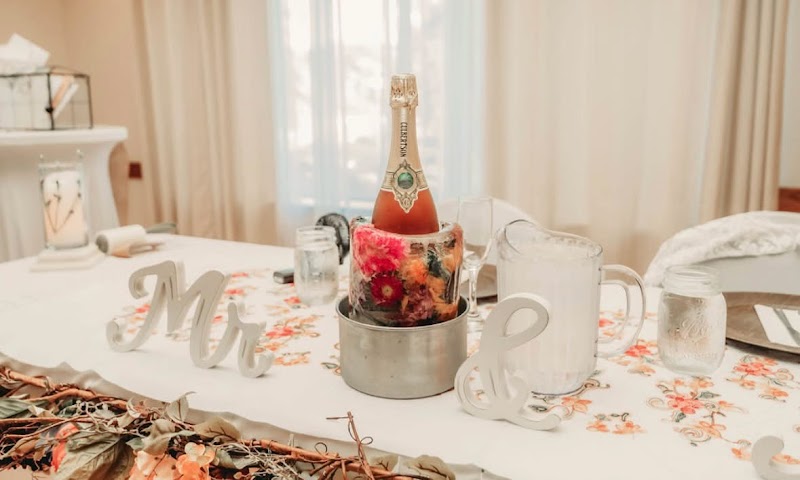 The Tipsy Traveler - Catering in Powell, Ohio