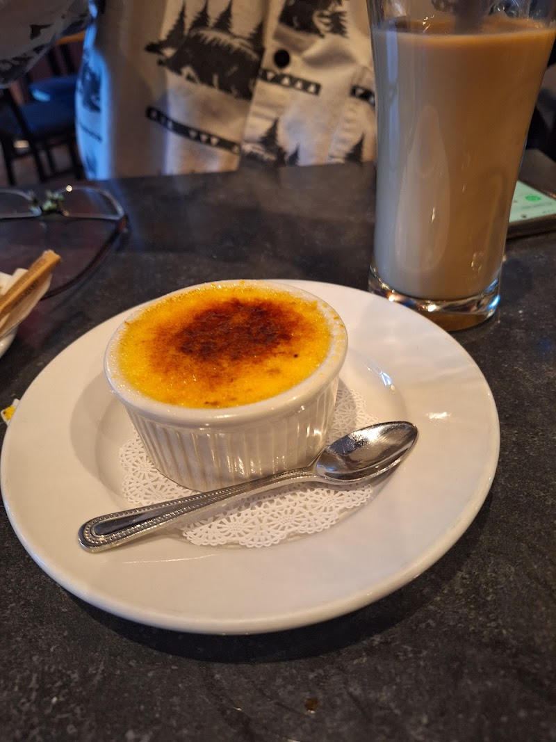 Benny's Bistro - photo 3