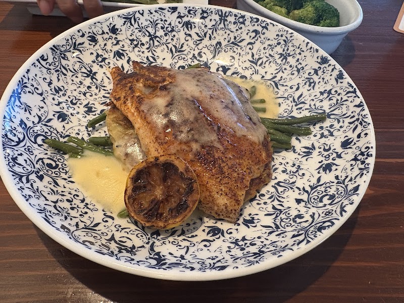 Zea Rotisserie & Cafe - photo 2