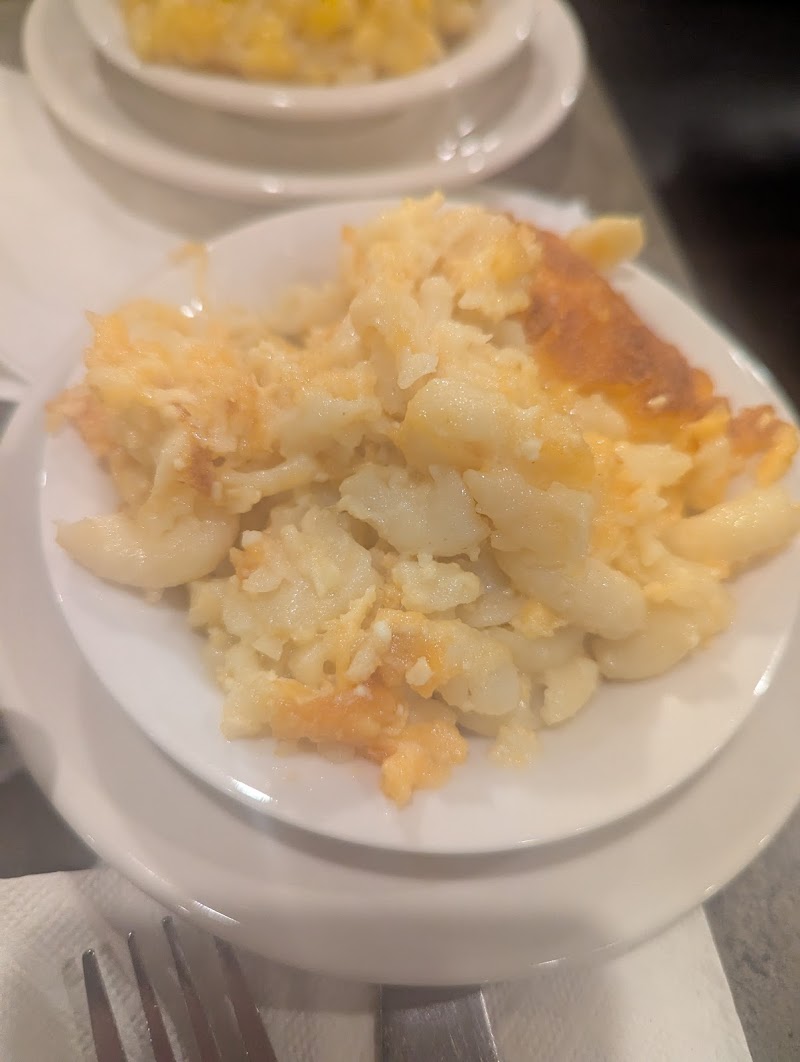 Lizard's Thicket Restaurant - photo 4