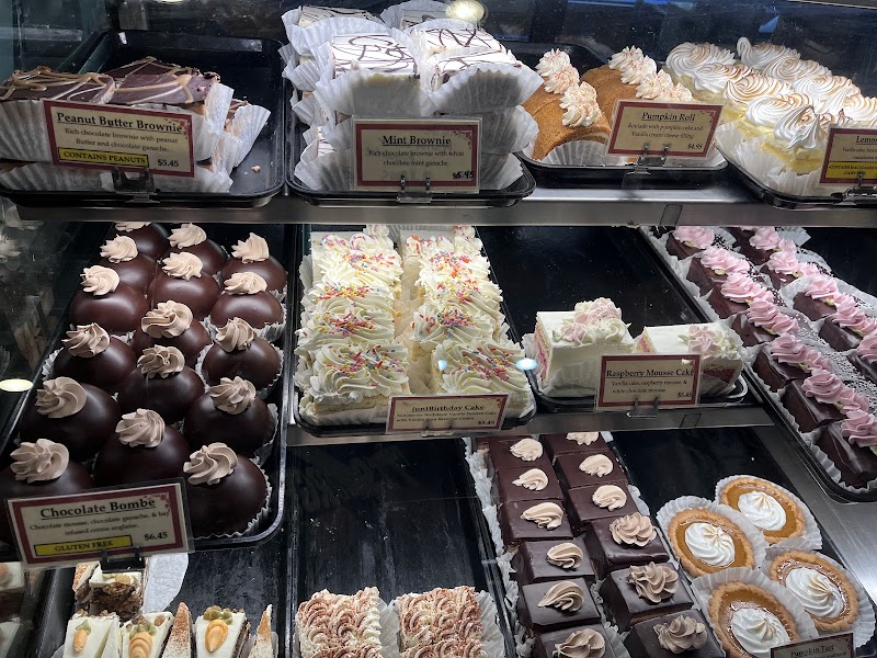 The Vermont Country Deli - photo 2