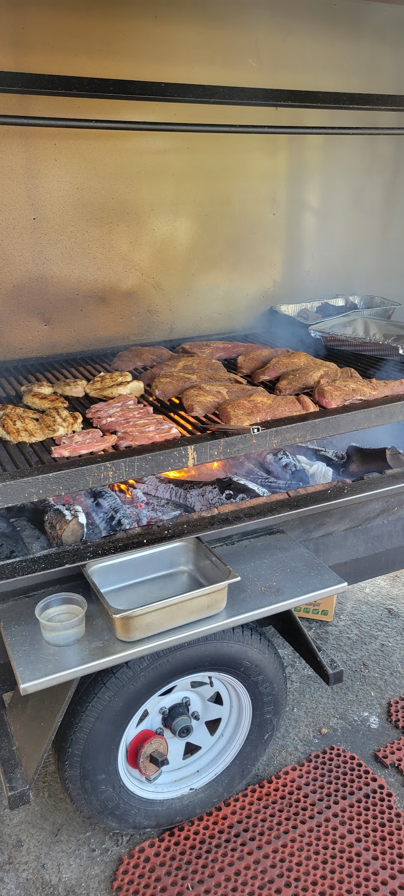 Marshall's Bodacious BBQ - photo 2