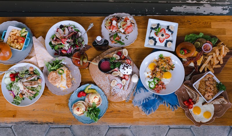Frescos Southern Kitchen & Bar - Catering in Lakeland, Florida