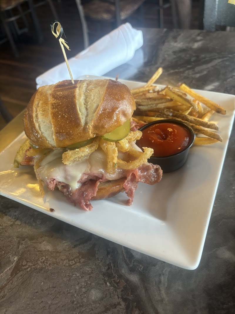 Madison's on Main - photo 2