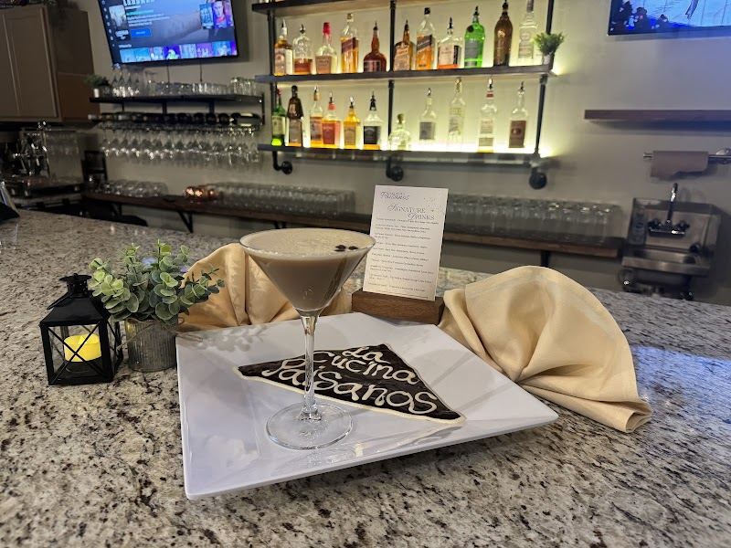La Cucina Paisanos Pizzeria & Catering - photo 3