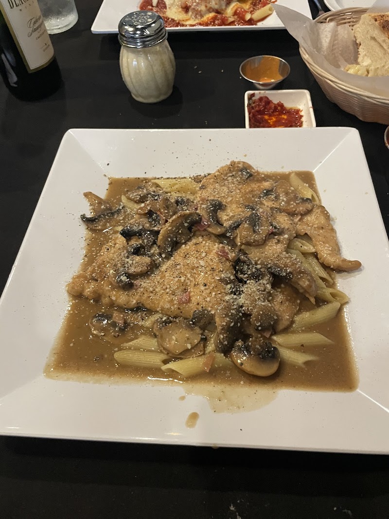 La Cucina Paisanos Pizzeria & Catering - photo 4
