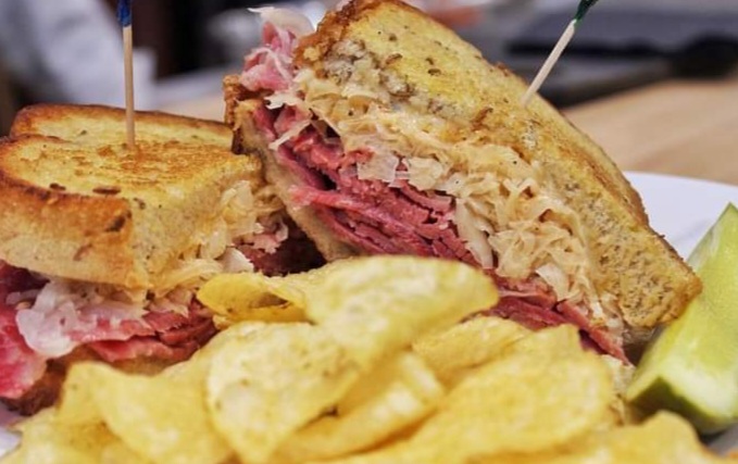 Elroy's Deli Market - photo 5