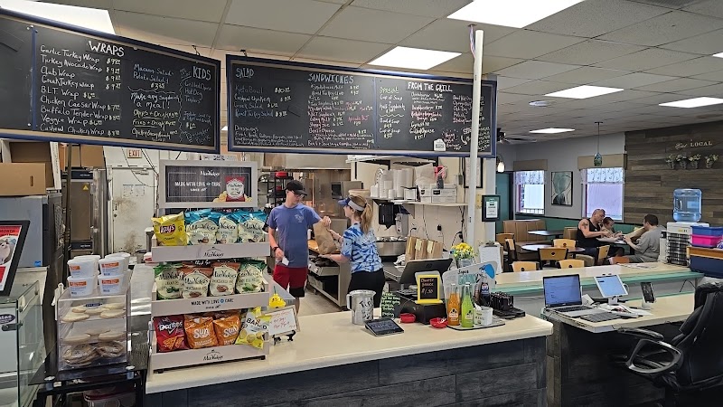 Luke's Deli - photo 5