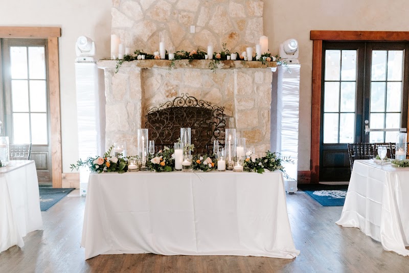 Balmorhea Weddings and Events - photo 4