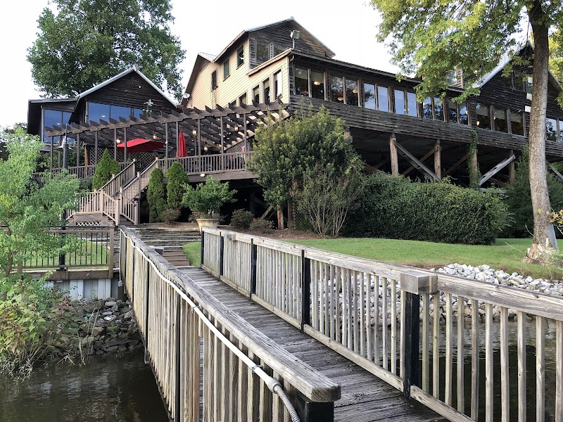 Cypress Inn Pavilion - photo 2