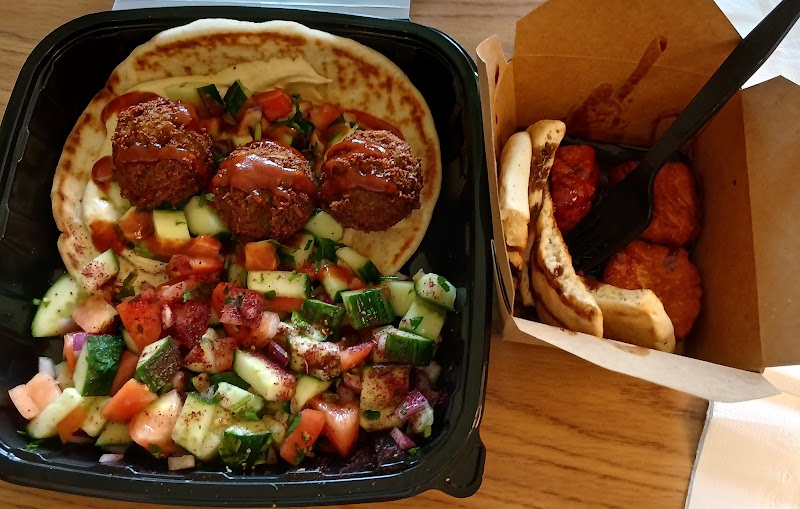 Traveling J's Food Truck - photo 4