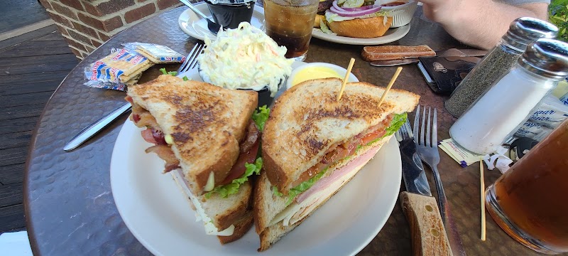 Rafferty's Restaurant & Bar - photo 4