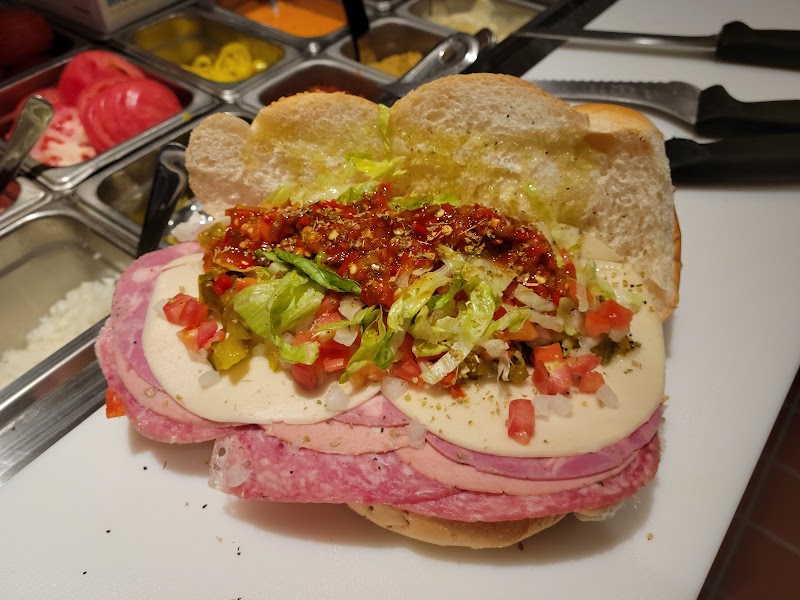 Blasi's Kitchen and Bar / The Fat Belly Deli - photo 3