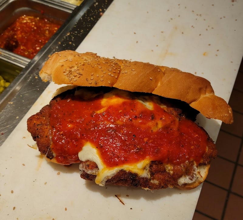 Blasi's Kitchen and Bar / The Fat Belly Deli - photo 4