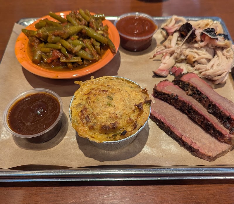 Black Dog Smoke & Ale House - photo 3