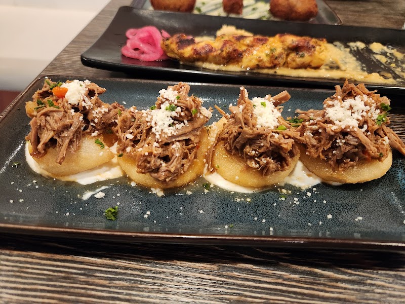 Sabores Tapas Bar - photo 5