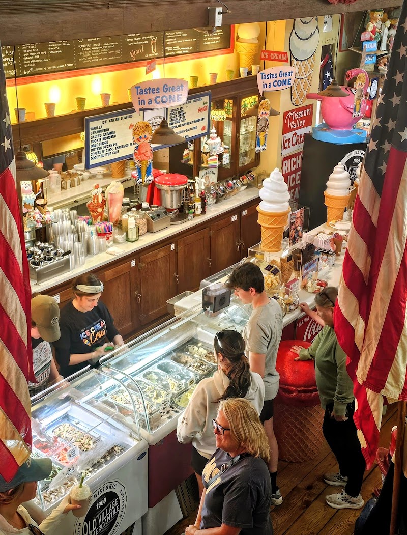 Old Village Mercantile - Catering in Caledonia, Missouri